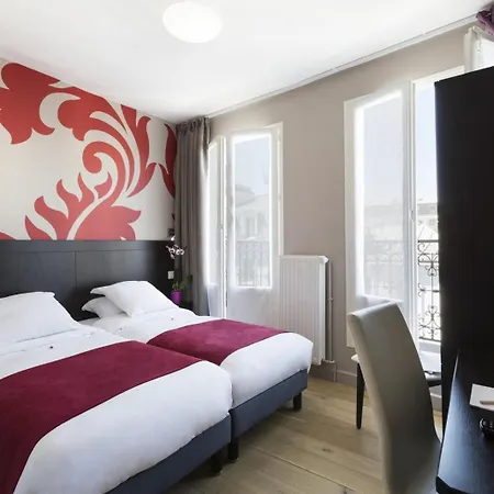 Bastille Secret Hotel