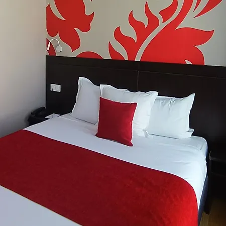 Bastille Secret Hotel 2*